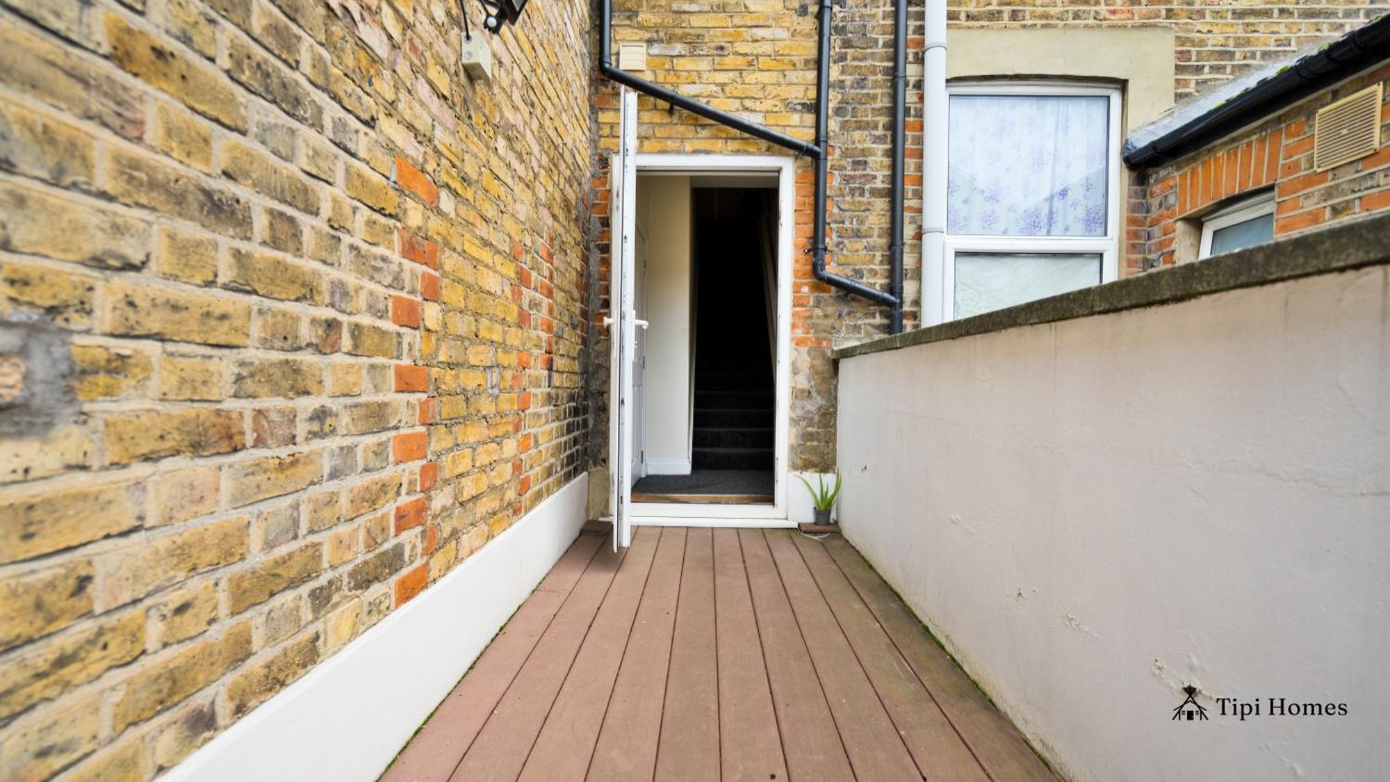 2 Bedroom 2 Bath Flat In Wandsworth Apartament Londra