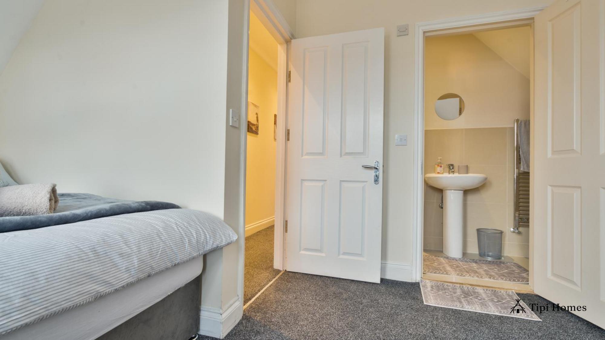 2 Bedroom 2 Bath Flat In Wandsworth Apartament Londra